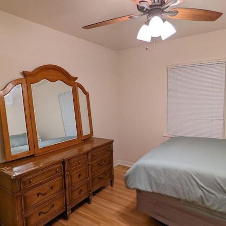 Amazing 2Br Home - Steps To Unm North Campus Albuquerque Exteriér fotografie