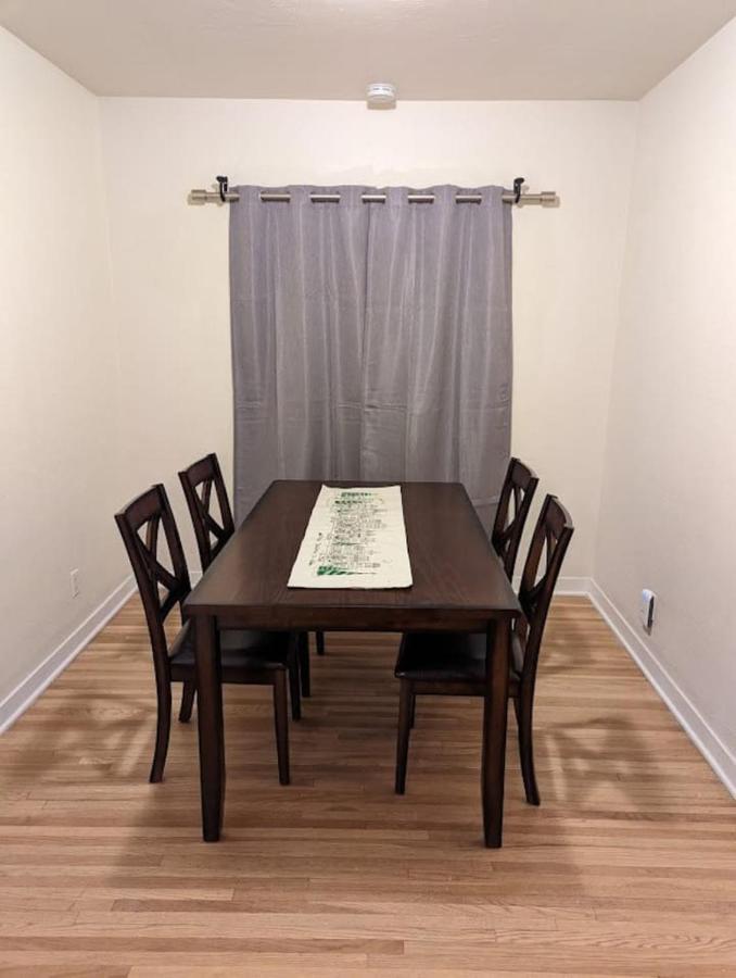 Amazing 2Br Home - Steps To Unm North Campus Albuquerque Exteriér fotografie