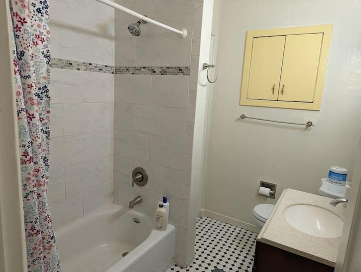 Amazing 2Br Home - Steps To Unm North Campus Albuquerque Exteriér fotografie